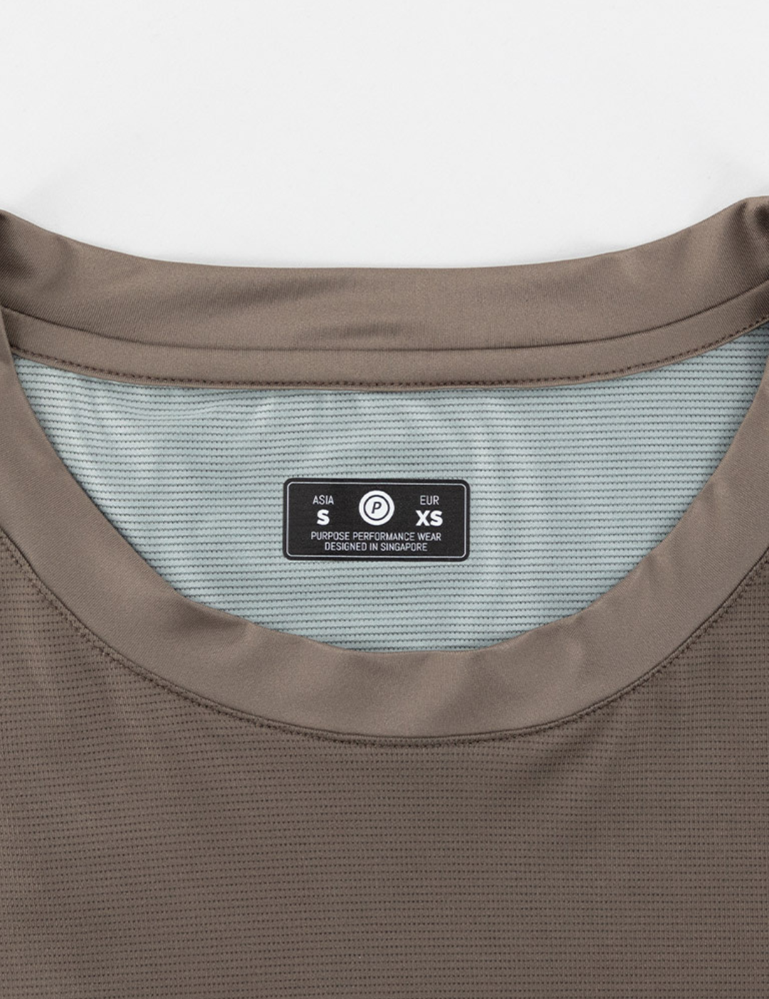 women-hypermesh-elite-running-t-shirt-terracotta-05.png
